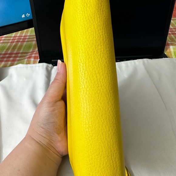 Balenciaga Paper Manny Bi-fold Long Big Wallet Yellow - Picture 4 of 16